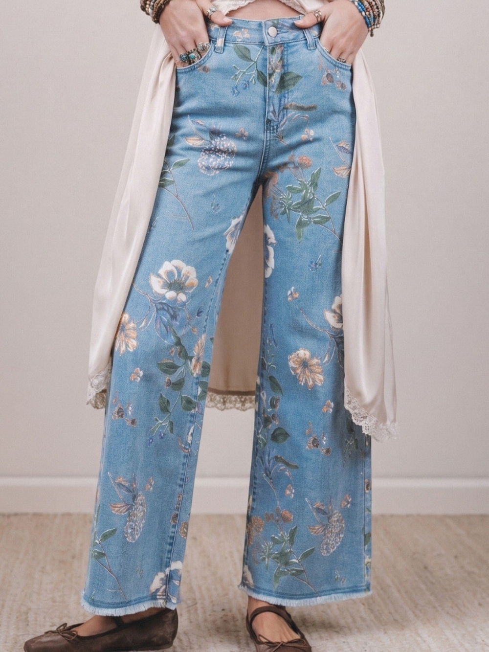 Floral Wide-Leg Light Blue Jeans - Women